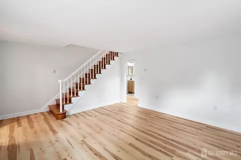 Living - 174 Alcoa Ave, Edison, NJ 08837 photo 1 of 2