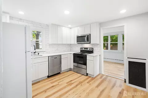 Entry Way - 174 Alcoa Ave, Edison, NJ 08837 photo 1 of 1