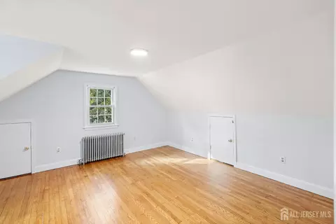 Bedroom - 174 Alcoa Ave, Edison, NJ 08837 photo 4 of 6