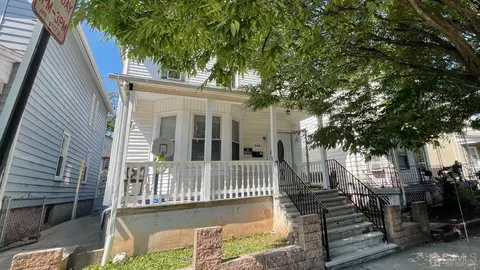 264 Seaman St, New Brunswick, NJ 08901