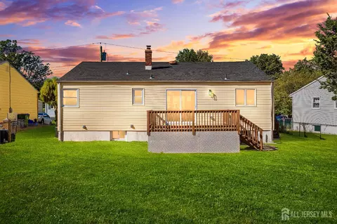 Exterior - 17 Ferris Rd, Edison, NJ 08817 photo 7 of 8