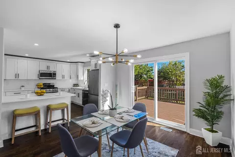 Dining - 17 Ferris Rd, Edison, NJ 08817 photo 5 of 5