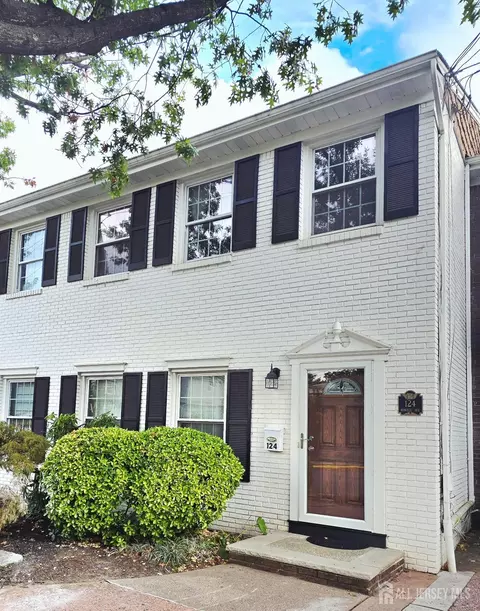 124 Howell Ave, Fords, NJ 08863