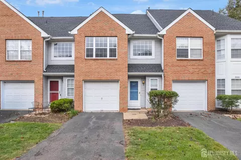 267 Shady Oak Ct, Piscataway, NJ 08854
