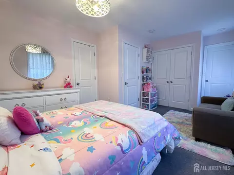Bedroom - 205 Old Rd, Sewaren, NJ 07077 photo 5 of 5