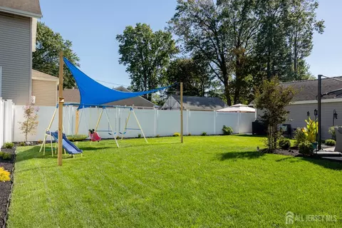 Exterior - 205 Old Rd, Sewaren, NJ 07077 photo 7 of 9