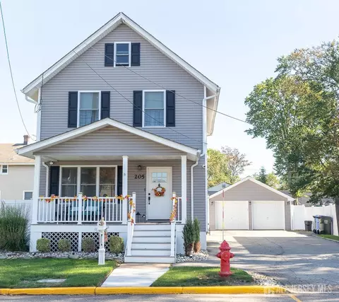 Exterior - 205 Old Rd, Sewaren, NJ 07077 photo 1 of 9