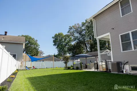 Exterior - 205 Old Rd, Sewaren, NJ 07077 photo 9 of 9