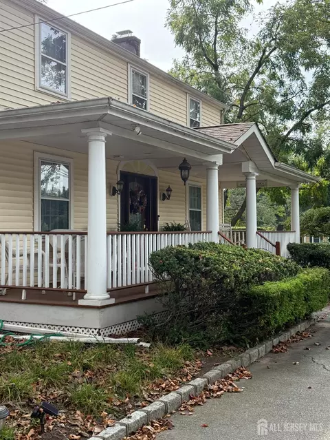 354 Plainfield Rd, Edison, NJ 08820