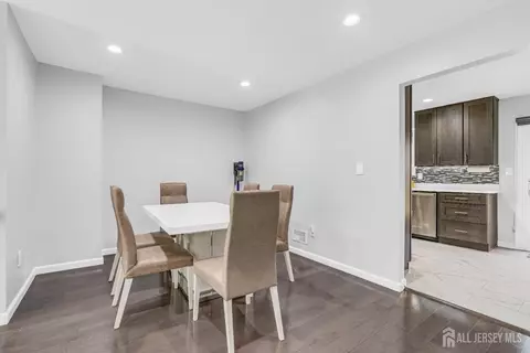 Dining - 83 Pheasant Run, Edison, NJ 08820 photo 1 of 2