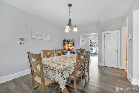 Dining - 363 Grant Ave, Middlesex, NJ 08846 photo 2 of 3