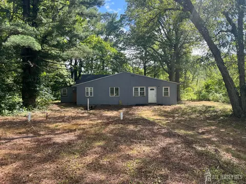 138 Disbrow Hill Rd, Millstone, NJ 08535