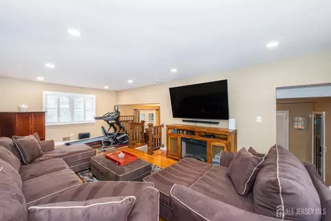 Living - 5 Wells Pl, Middlesex, NJ 08846 photo 3 of 3