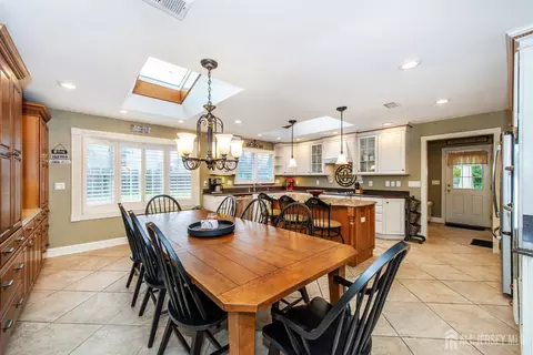 Dining - 5 Wells Pl, Middlesex, NJ 08846 photo 1 of 3