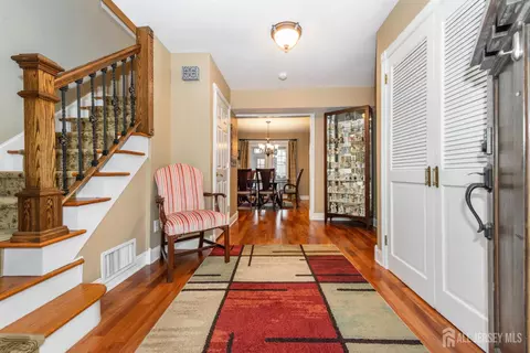 Entry Way - 5 Wells Pl, Middlesex, NJ 08846 photo 3 of 3