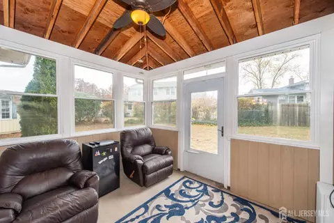 Exterior - 5 Wells Pl, Middlesex, NJ 08846 photo 6 of 6