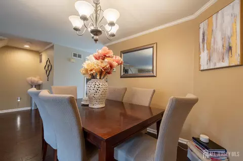 Dining - 2008 Ridgeview Ct, Parlin, NJ 08859 photo 2 of 2