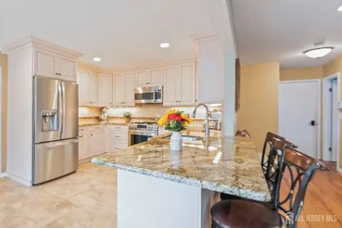 Kitchen - 5 Sutton Pl, Helmetta, NJ 08828 photo 1 of 3