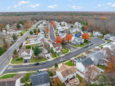 View/Area - 5 Sutton Pl, Helmetta, NJ 08828 photo 2 of 3