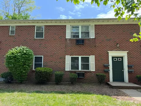289 Main St #6E, Spotswood, NJ 08884
