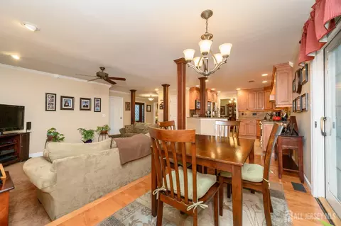 12 Diamond Ln, Howell, NJ 07731 photo 15