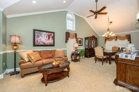 12 Diamond Ln, Howell, NJ 07731 photo 4