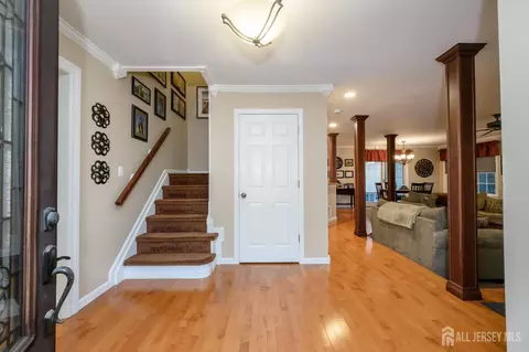 12 Diamond Ln, Howell, NJ 07731 photo 2
