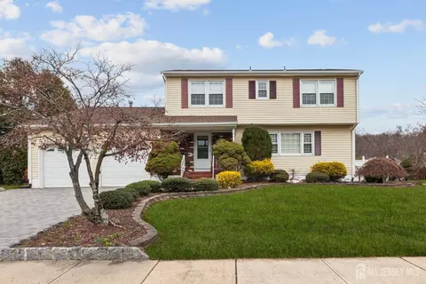 2 Tiby Pl, South Brunswick, NJ 08852