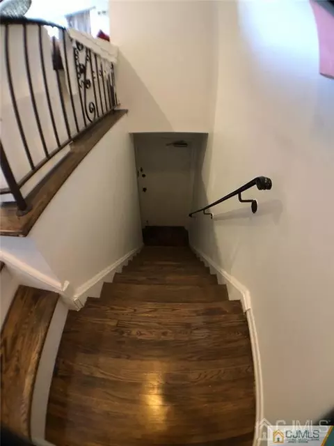 57 Judson St #1B, Edison, NJ 08837