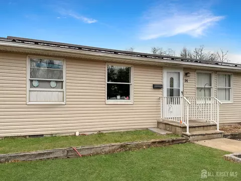 14 E Church St, Jamesburg, NJ 08831