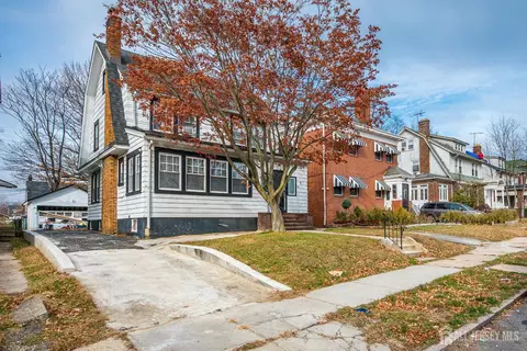 85 Hillcrest Ter, East Orange, NJ 07018
