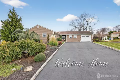 10 Barbara Pl, Sayreville, NJ 08872