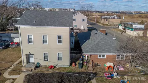122 S Rosewell Ave S, South Amboy, NJ 08879