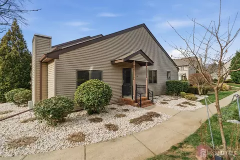 51 Malibu Ct, Old Bridge, NJ 08857