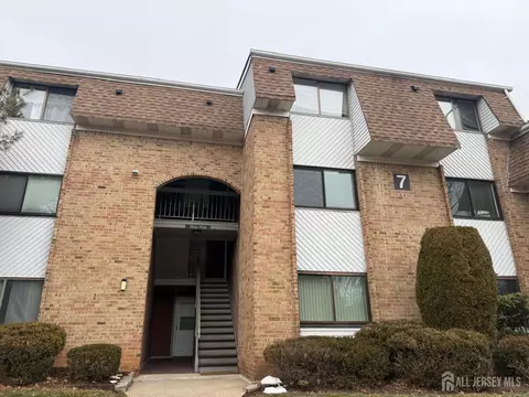 707 Edison Glen Ter, Edison, NJ 08837