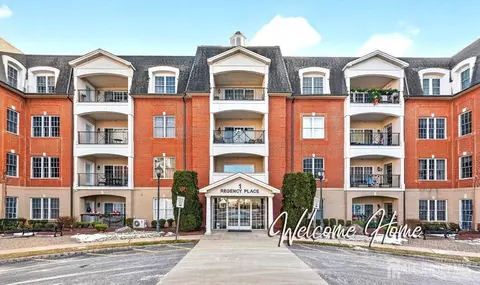 417 Regency Pl, Woodbridge, NJ 07095