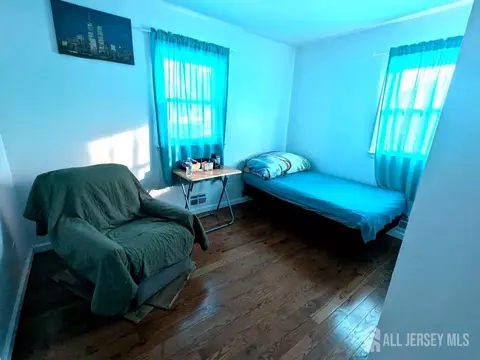 726 W Milton Ave, Rahway, NJ 07065