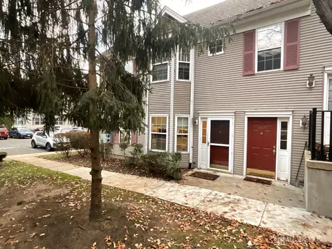 1207 Cypress Ln, East Brunswick, NJ 08816