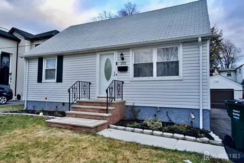 193 Old Rd, Sewaren, NJ 07077