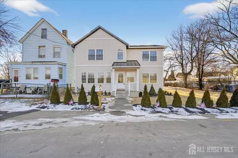 101 Saint Stephens Ave, Keasbey, NJ 08832