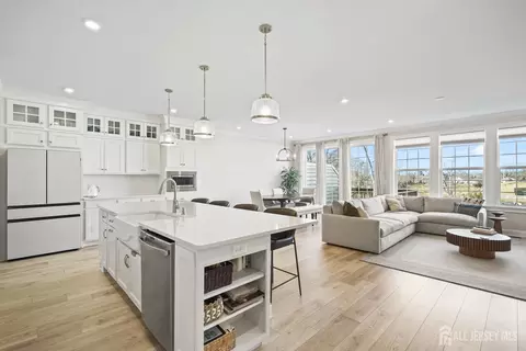 2707 Hayden Ct, Monroe, NJ 08831
