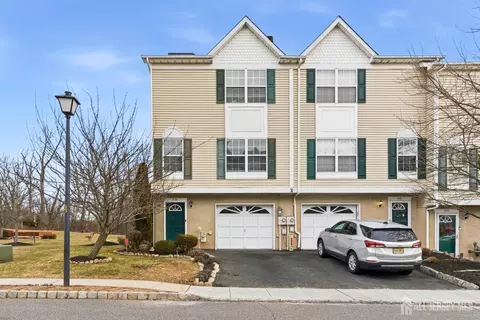 312 George Wilson Blvd, Flemington, NJ 08822