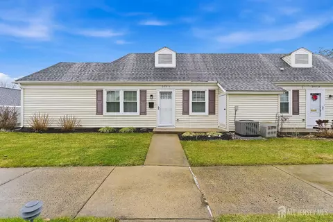 205 Madison Ln #C, Monroe, NJ 08831
