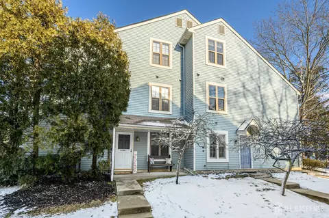 265 Everly Ct #A, Mount Laurel, NJ 08054