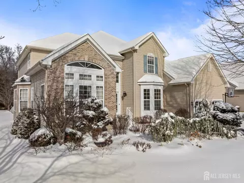 45 Cortland Dr, East Brunswick, NJ 08816