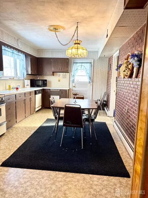 Kitchen - 107 Zoar Pl, Middlesex, NJ 08846 photo 1 of 1