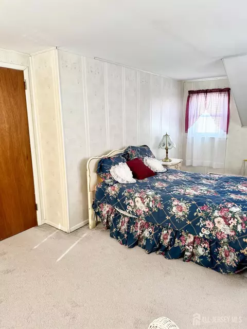 Bedroom - 107 Zoar Pl, Middlesex, NJ 08846 photo 1 of 6