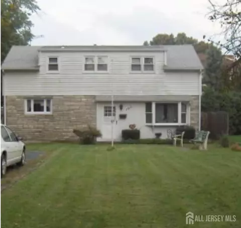 107 Zoar Pl, Middlesex, NJ 08846