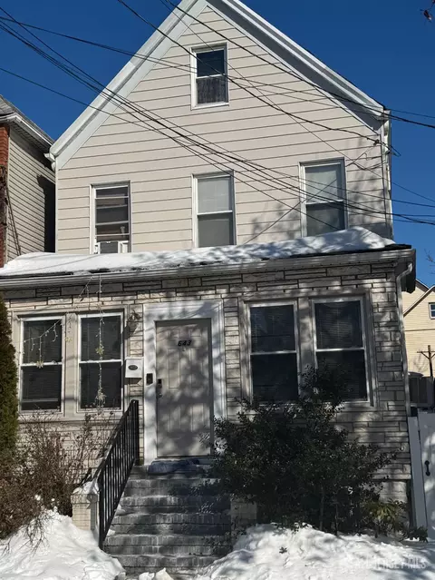 643 S Park St, Elizabeth, NJ 07206