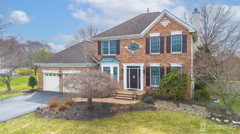3 Milburne Ln, Robbinsville, NJ 08691